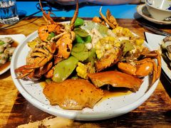 -臻鲜燕海鲜融合餐厅(金陵style店)