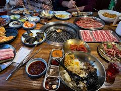 -明洞阿姨·韩式酱蟹烤肉·创意料理(三元桥店)