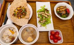 -东方爱堡国际月子会所·产后康复(兴化店)