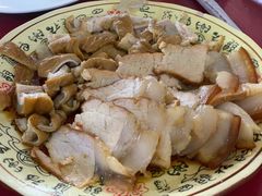 卤肥肠拼盘-周师饭店