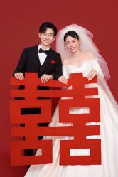 -雪中彩影婚纱摄影·微光艺术中心