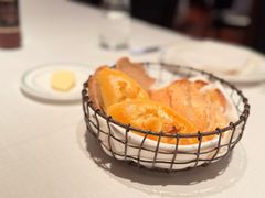 美式餐前面包-Wolfgang’s Steakhouse 沃夫冈牛排馆(上海白玉兰广场店)