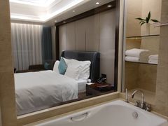 -深圳福青龙华天假日酒店