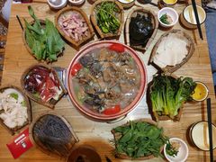 -阿婆情腊排骨火锅(金虹路店)