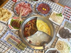 -山悦里 山野·鲜火锅(罗斯福广场店)