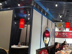 -尚尚仙·酸汤猪手·猪肚鸡火锅(华联万柳购物中心店)