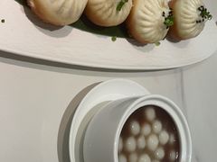 -滩外滩·本帮江浙菜(新天地店)