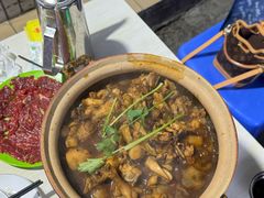 -雄伟美食(高沙中街店)