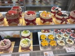 -花花卷卷·鲜食蛋糕(静安久光百货店)