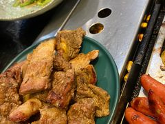 -臻牛烤肉