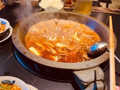 香辣锅-石锅苗苗鱼(武汉首店)