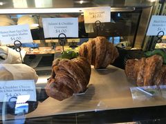 -Cha Café and Bistro