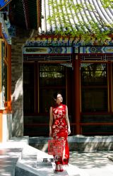 -藤薰定制中式嫁衣礼服旗袍店