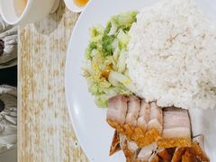 千层烤肉拼鸭饭-粤味轩快餐店(天下第一泉店)