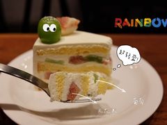 葡萄无花果奶油蛋糕-black rainbow coffee