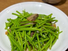 泥蒿炒腊味-董厨煨汤馆(车站路店)