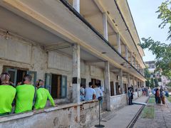 -吐斯廉屠杀博物馆