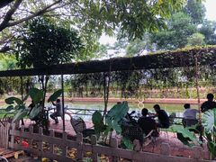 -侯臣咖啡文化村