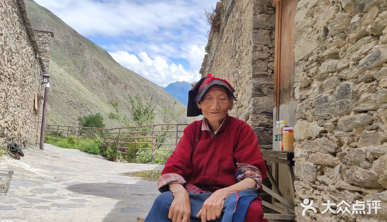 桃坪羌寨怎么避雷
