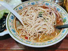 -金杨拉面王小吃面馆·牛三宝面·红烧牛肉粉