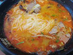 泡椒牛肉米线-渝和喵叔米线(南坪万达店)
