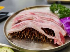 -围炉肉舍丹东海鲜烤肉·烤活鳗(步行街店)