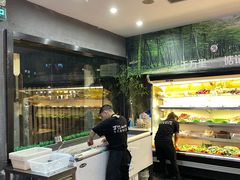 -万记麻辣烫国展总店