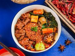 -马路边边串串香(延庆环球新意广场店)