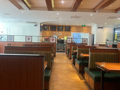 卡座-萨莉亚意式餐厅(国和1000店)