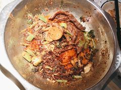 -嘎嘎鸭下巴·爆辣干锅(明教寺店)