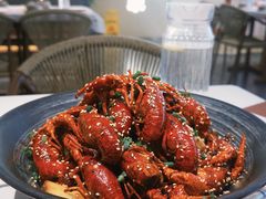 -肥肥虾庄·金牌油焖大虾(汉口城市广场店)