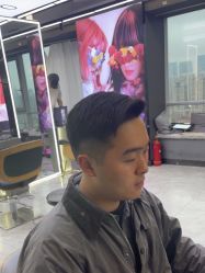 -藤野造型烫发染发