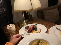 -MOMENT湖景餐厅(解放路店)