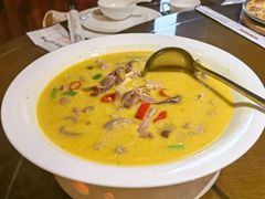 -东口码头·烧鸽子·鱼头泡饼·地方菜(金鹰悦城店)