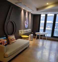 点击看大图 -何柒有幸母婴护理月子会所(长妇婴店)