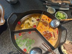 -三出山火锅(南京万象天地店)