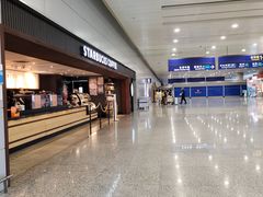 -星巴克(浦东机场T2到达店)