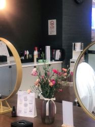 -意廊 Hair Salon