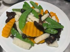 -雀蓝川菜(奥体广场店)