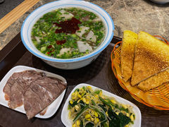 -京穆兰兰州牛肉面·清真(中川机场店)