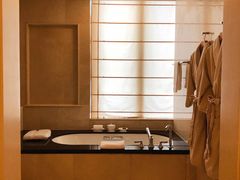 -广州富力丽思卡尔顿酒店