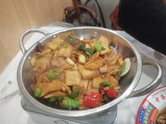 -江城燕子大排档(江汉路步行街店)