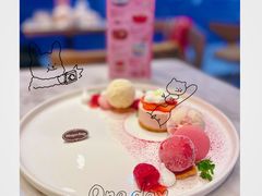 草莓马卡龙圆舞曲-哈根达斯(虹口店)