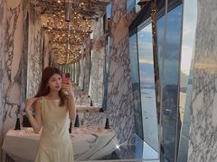 -OZONE 顶楼酒吧(香港丽思卡尔顿酒店)