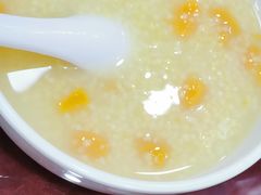 -津鲁园饭店