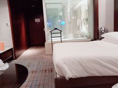 -上海龙之梦万丽酒店