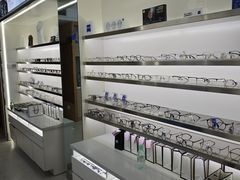 -视野联行眼镜·蔡司·尼康战略合作店(城西银泰店)