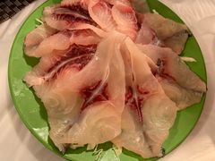 -鲜入围煮花胶鸡海鲜火锅