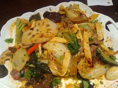 -成都你六姐·牛肉冒菜(城市集市合生汇店)