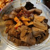 总体味道还行！老板还送了几串，特别客气。「墨鱼肠」还行